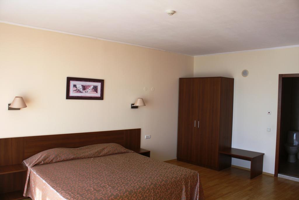 Hotel Central Sables d'or Chambre photo